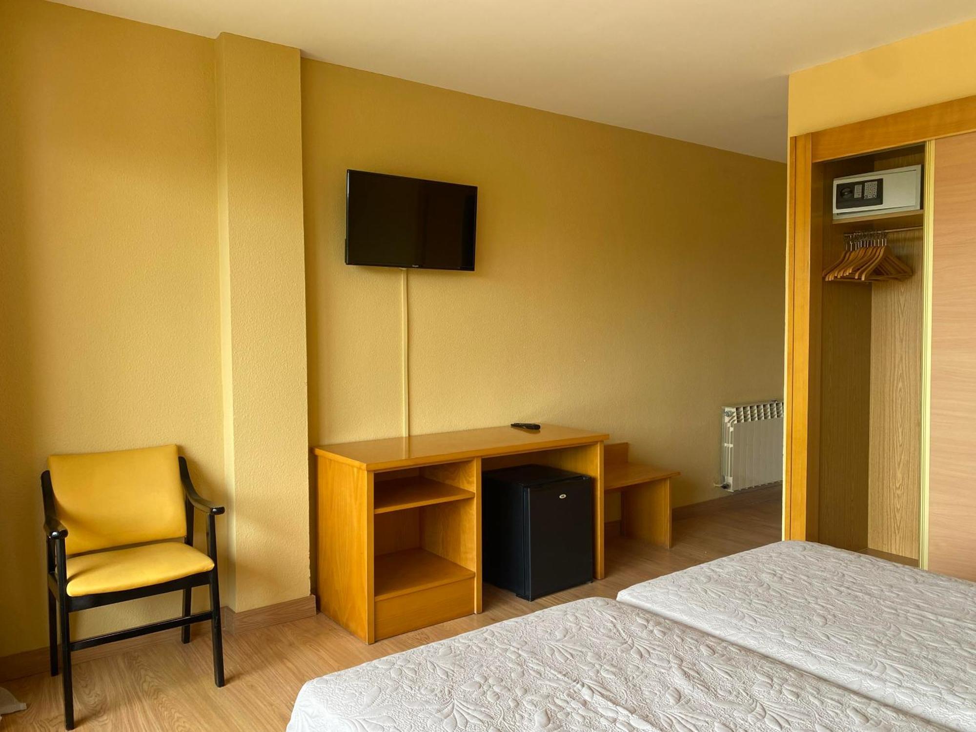 Hotel Zenit Mar Ноха Екстериор снимка